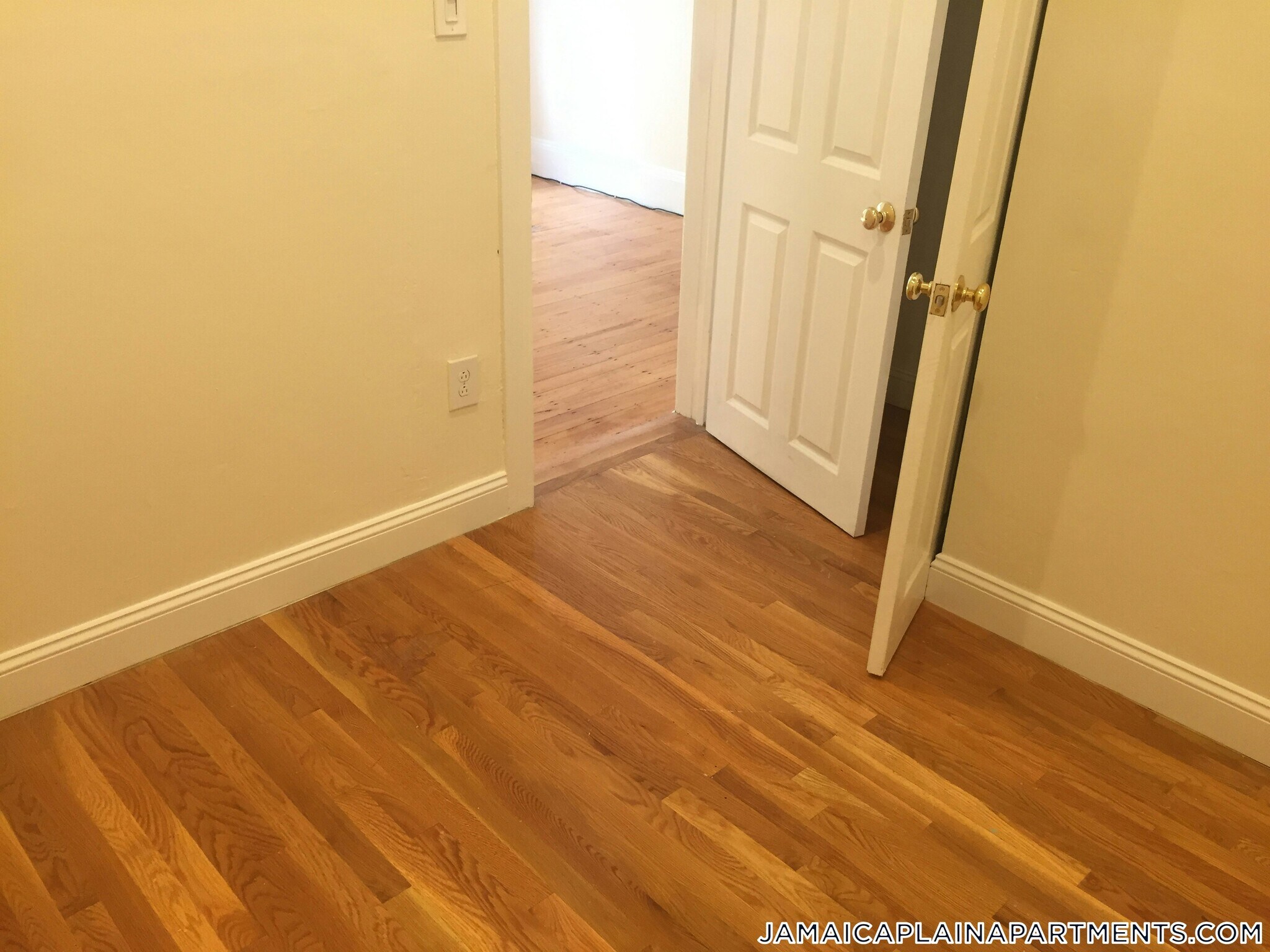 Building Photo - 108 Hyde Park Ave