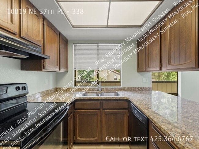 Primary Photo - 10819 NE 37th Pl