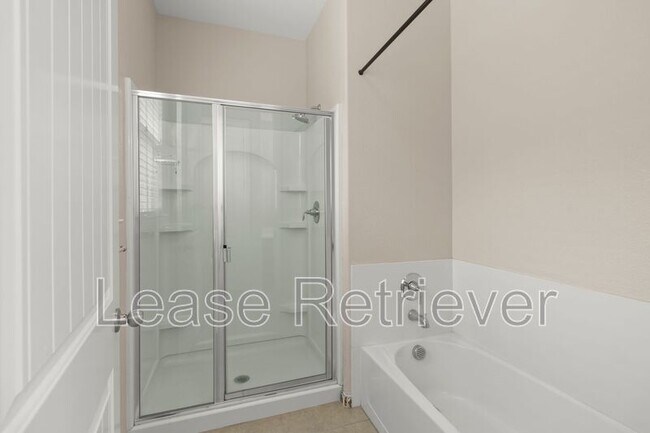 Building Photo - 2631 Clarita Dr