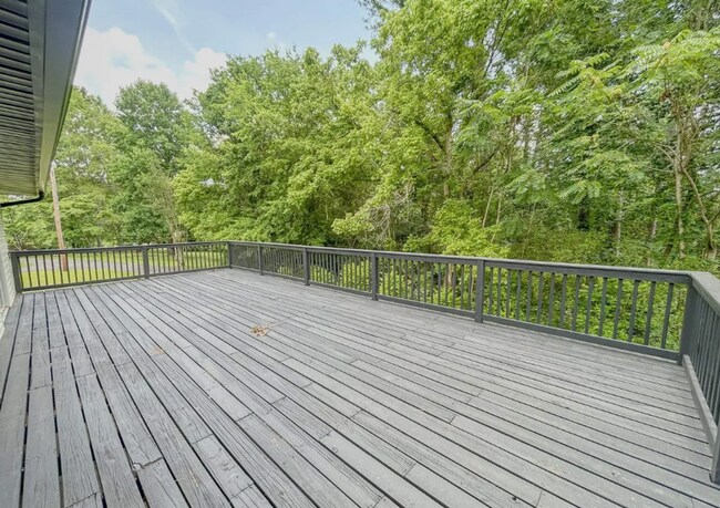 Building Photo - Now Leasing – Fully Renovated Home in Gunt...