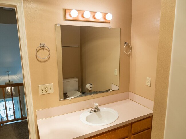 Building Photo - great location, new exterior and interior painting