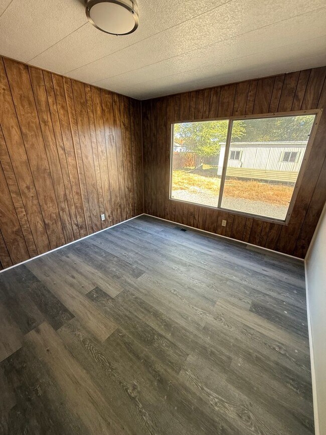 Building Photo - Zepeda-PM-020-0109-3862