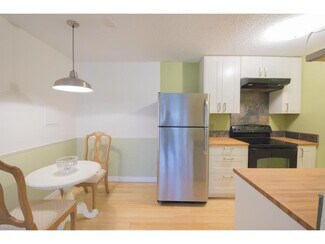 Building Photo - 2616 Harriet Ave
