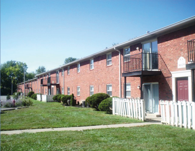 Lawrence Glen - 8633 E 46th St Indianapolis IN 46226 | Apartment Finder