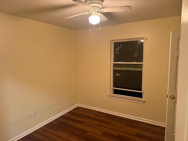 Building Photo - 3454 Osceola St