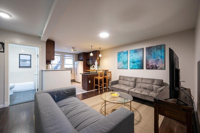 Building Photo - 46 Wayne St