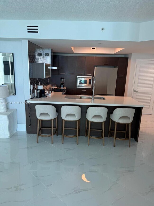 Building Photo - 250 Sunny Isles Blvd
