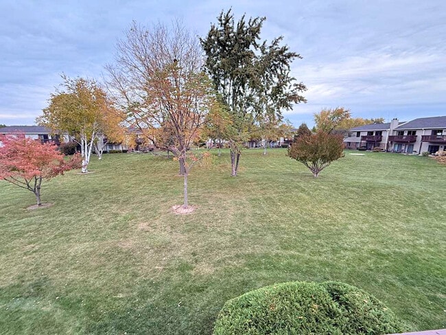 Building Photo - 966 Cumberland Ct
