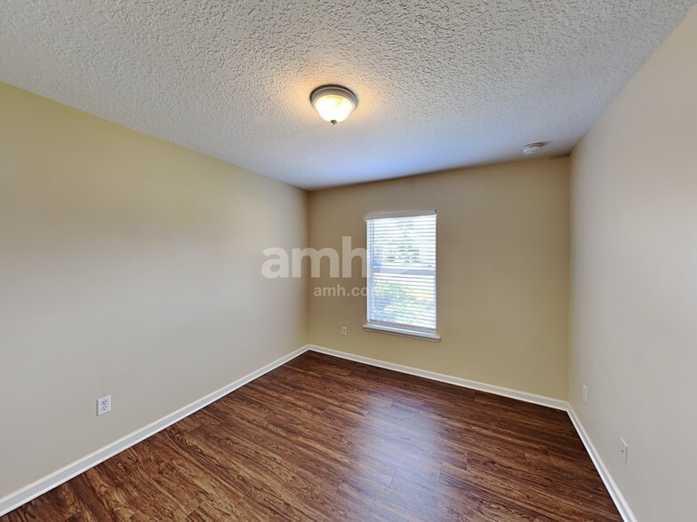 Building Photo - 11683 Spring Board Dr