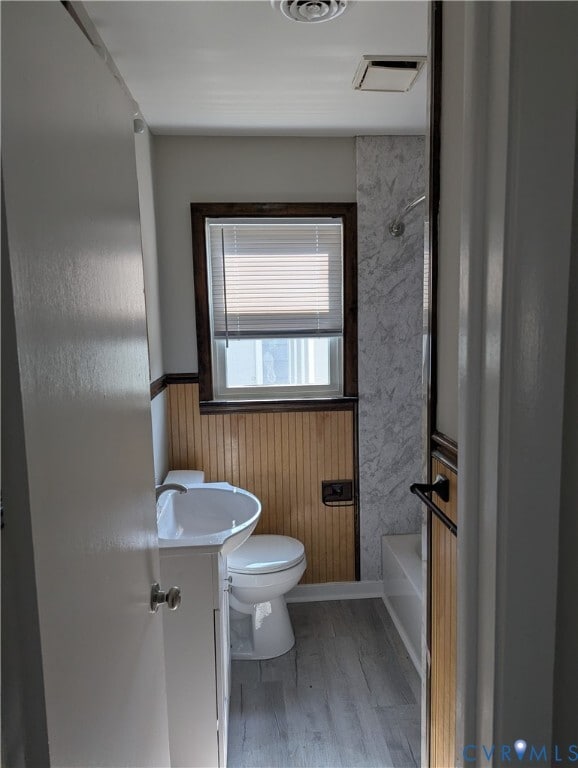 Building Photo - 121 E Magruder St