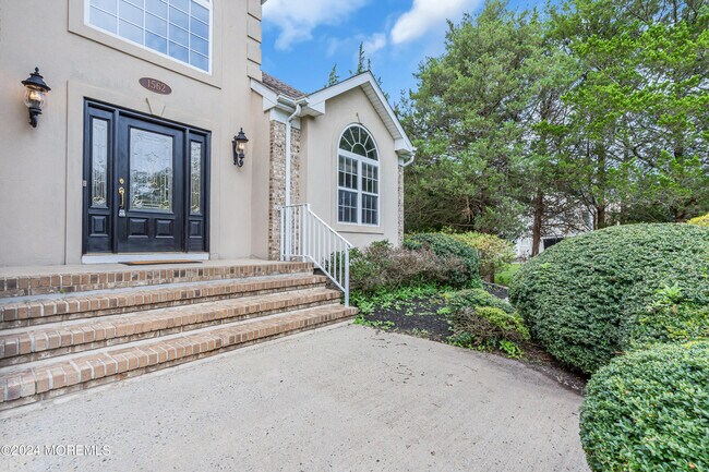 Building Photo - 1562 Priscilla Ct