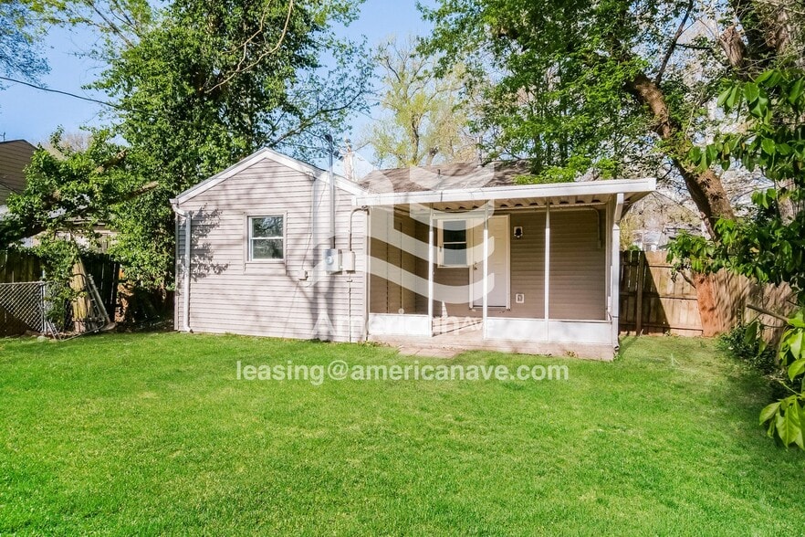 Building Photo - 3715 Mersington Ave