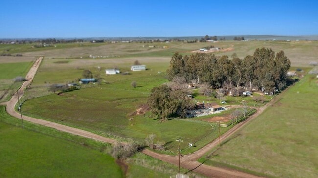 Building Photo - Peaceful Country Living on Thermal Road 3 ...
