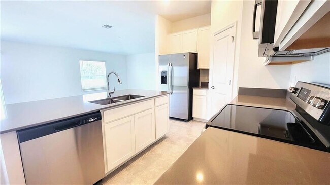 Building Photo - 772 Daring Dr