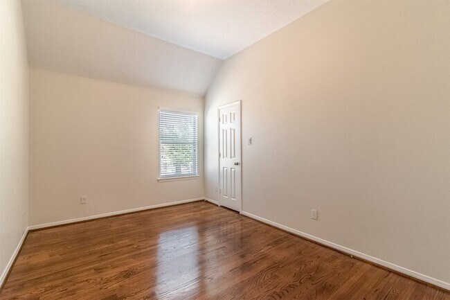 Building Photo - 11414 Summit Bay Dr