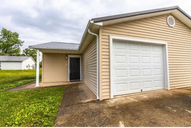 Building Photo - 106 Park Haven Dr.