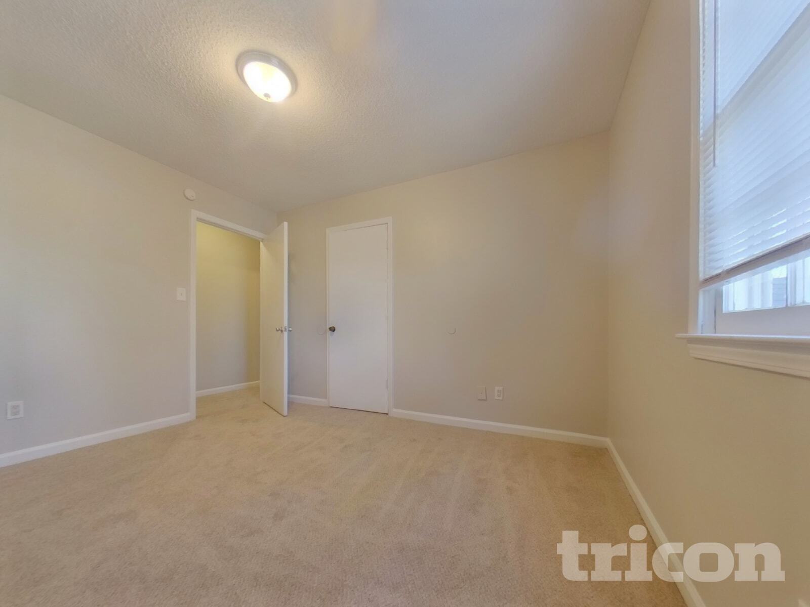 Building Photo - 286 MacLand Springs Dr