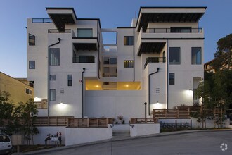 Building Photo - Must See 4 BR Townhome Blocks to USD with ...
