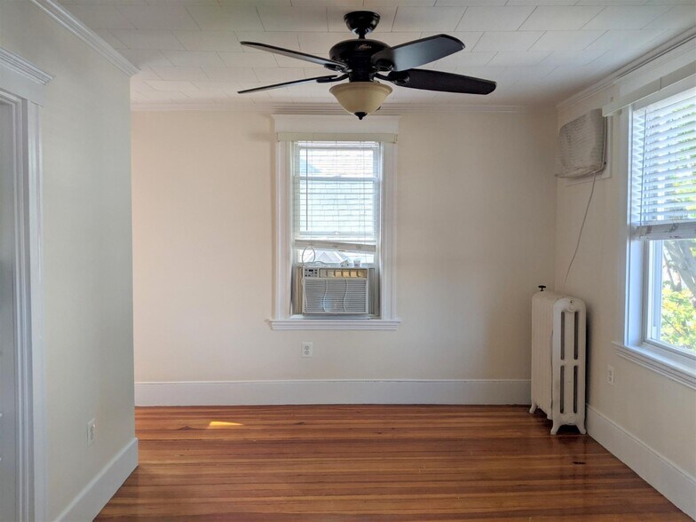 Building Photo - 13 Garden Ter