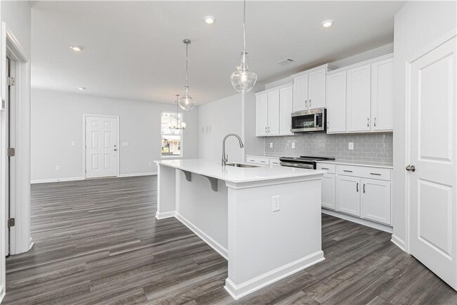 Building Photo - 3069 Cambridge Ml St