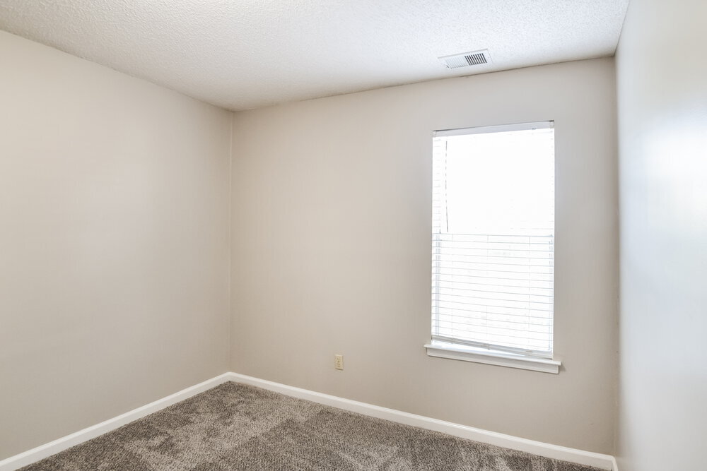 Building Photo - 6991 Raleigh Lagrange Rd