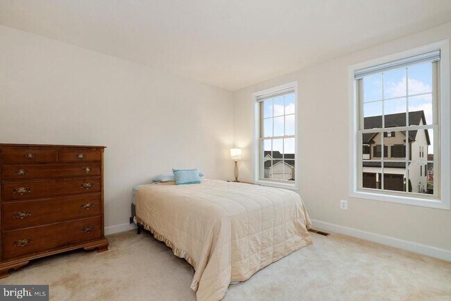 Building Photo - 13905 Bufflehead St