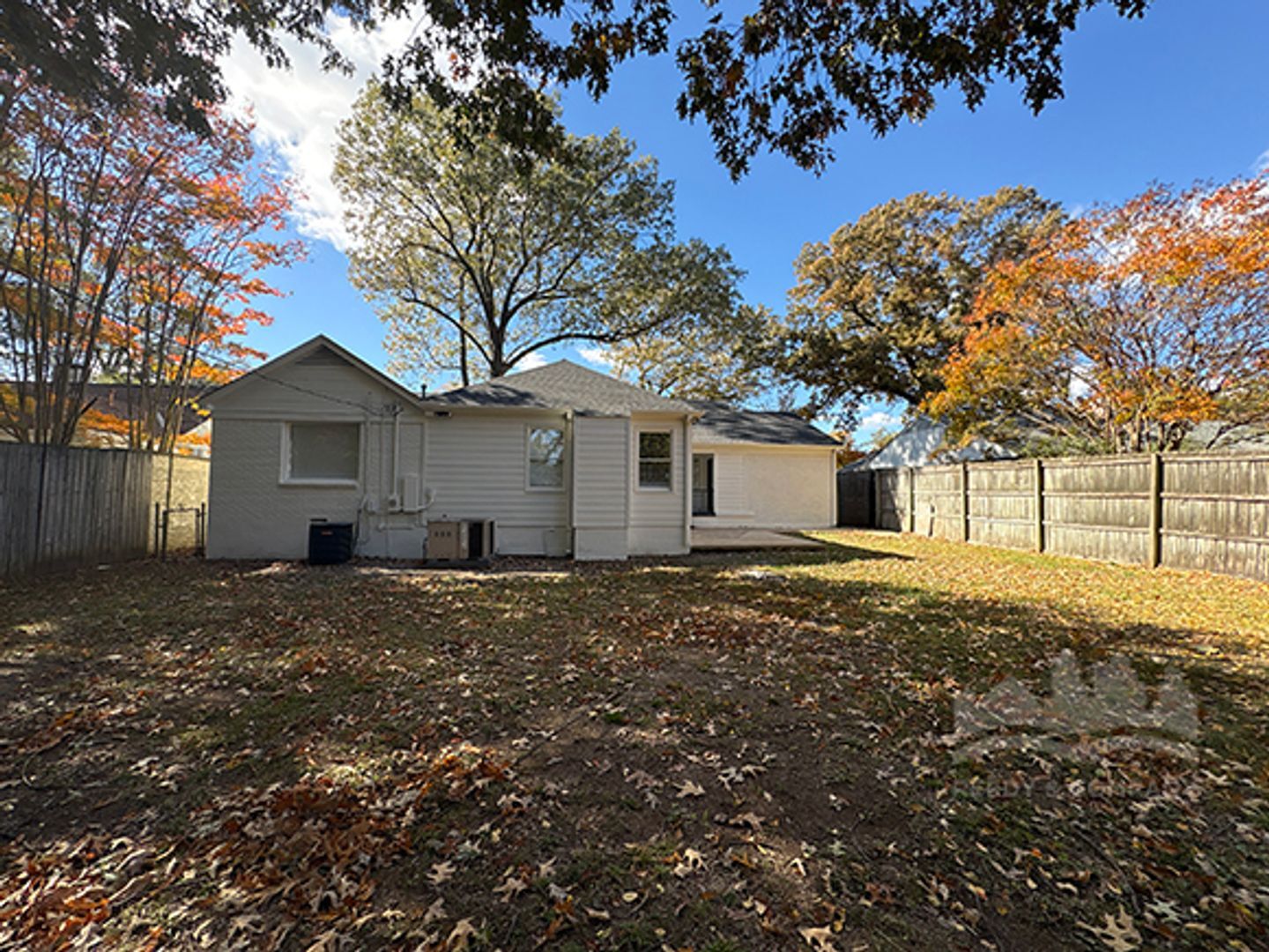 Building Photo - 108 N Highland St