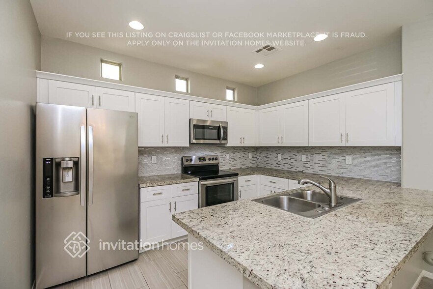 Building Photo - 3630 E Hyatt Ln