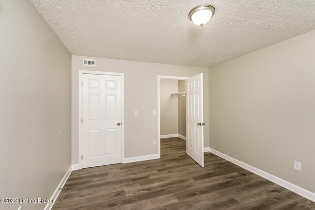 Building Photo - 2821 Rowan St