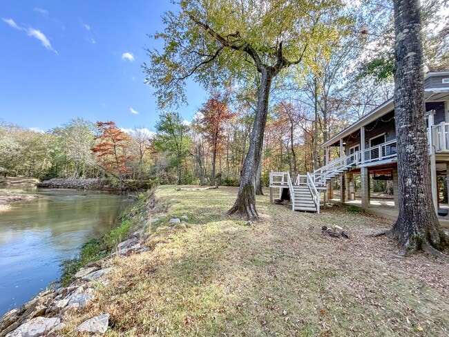 Building Photo - 56 Big Eddy Trl