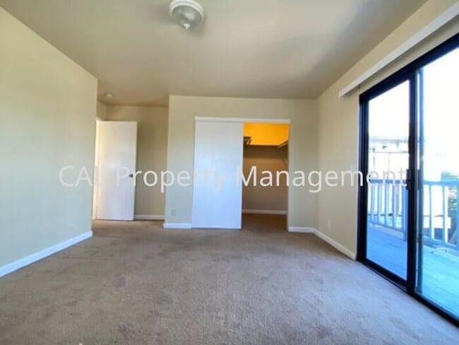 Building Photo - Two bedroom apartment in Seaside, CA