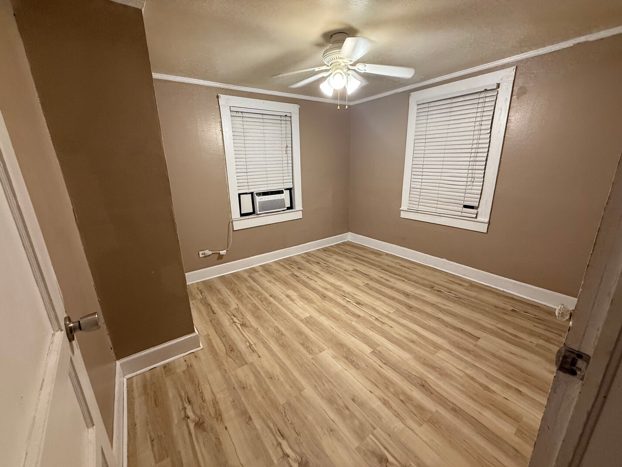 Building Photo - 610 Sycamore St