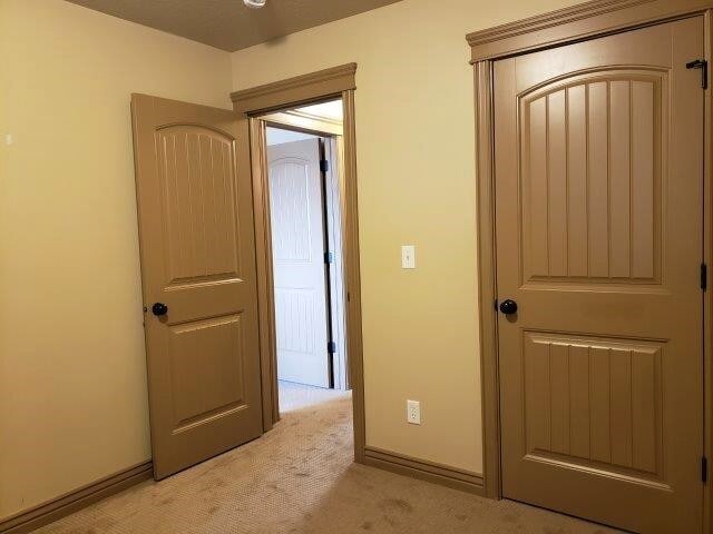 Building Photo - 2 Weeks Free on This Beautiful 4 Bed 3 Bath Home in West Haven!