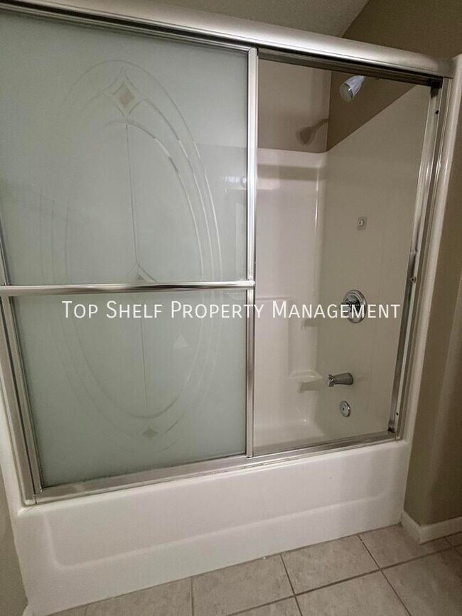 Building Photo - 101 NW 8th St