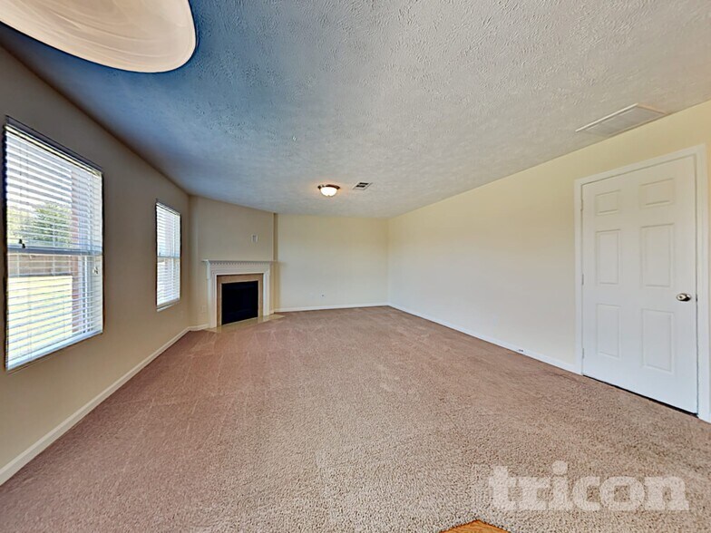 Building Photo - 1009 Harmony Ln