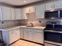 Building Photo - 14 Dane St