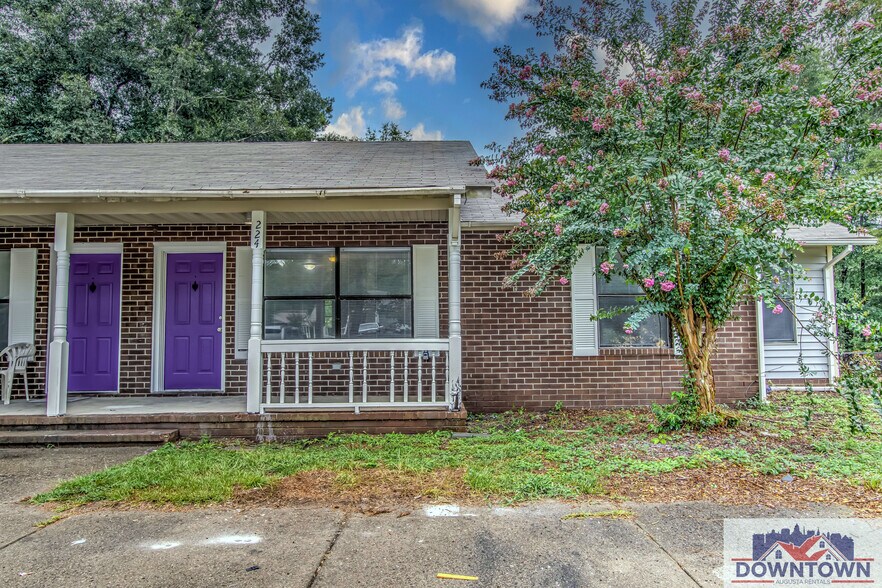 Building Photo - 218 Patton Dr