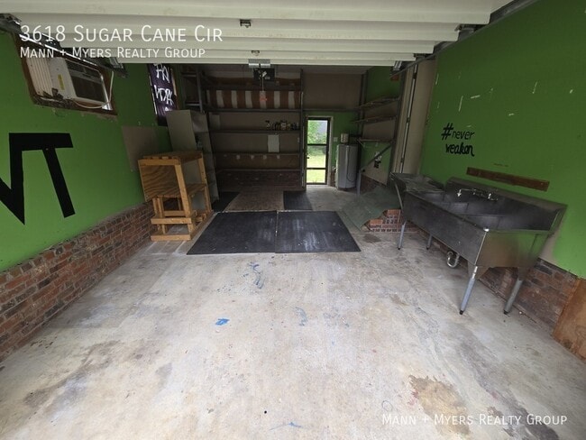 Building Photo - 3618 Sugar Cane Cir