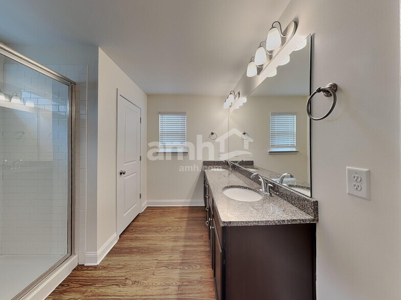 Building Photo - 101 Kirk Dr