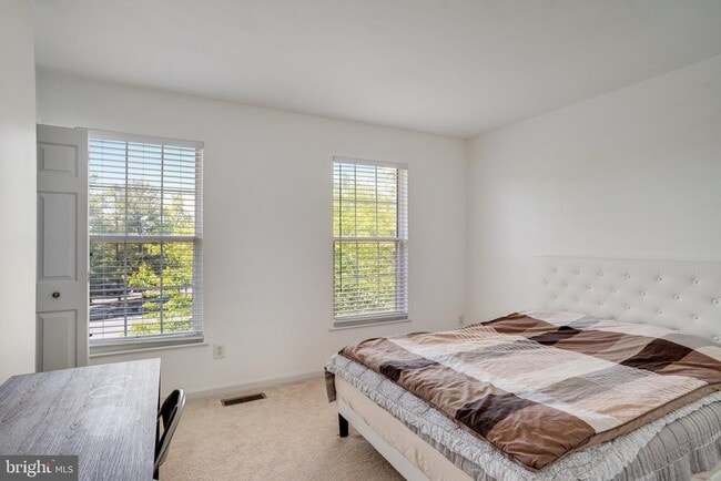 Building Photo - 6105 Jenlar Dr
