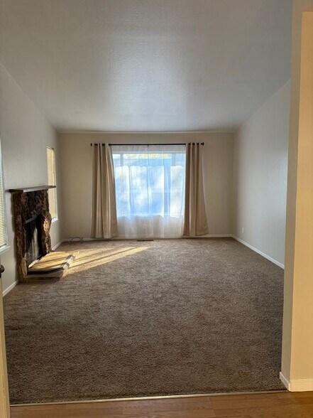 Building Photo - 9385 Pawnee Trail