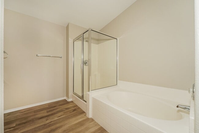 Building Photo - 4833 River Splash Ave