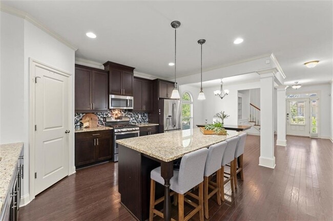 Building Photo - 2770 Prado Ln