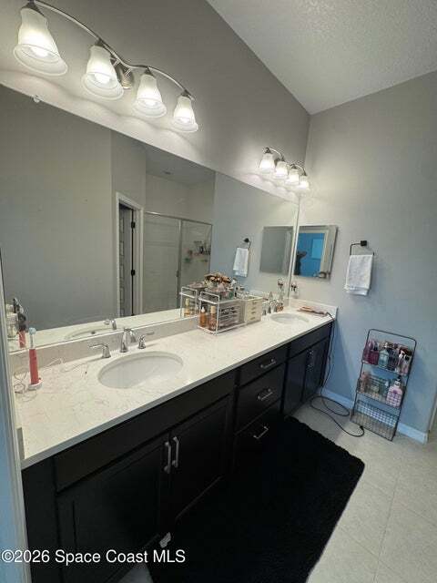 Building Photo - 3010 Avalonia Dr