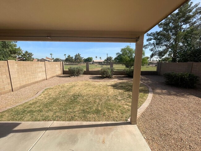 Building Photo - 324 W Colt Rd