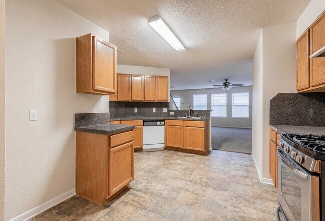 Building Photo - 5007 Oak Stand Ct