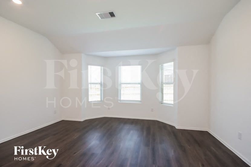 Building Photo - 18909 Collina Way