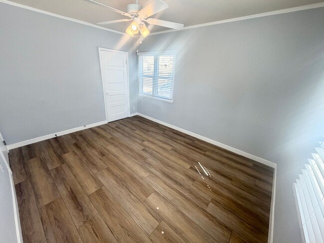 Building Photo - 2 bed 1 bath SFH near USC with gated parking