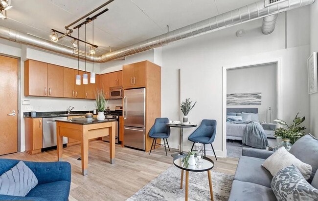 Building Photo - Industrial-Chic 2BR 2BA in Adams Morgan with Parking!
