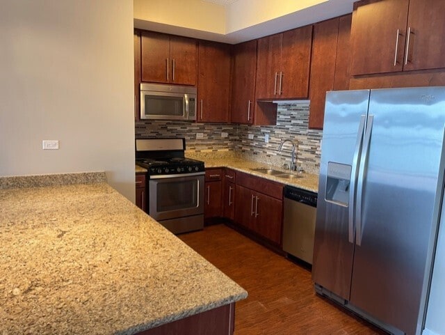 Building Photo - 728 N Diamond Lake Rd